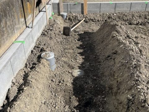 基礎工事着手中です